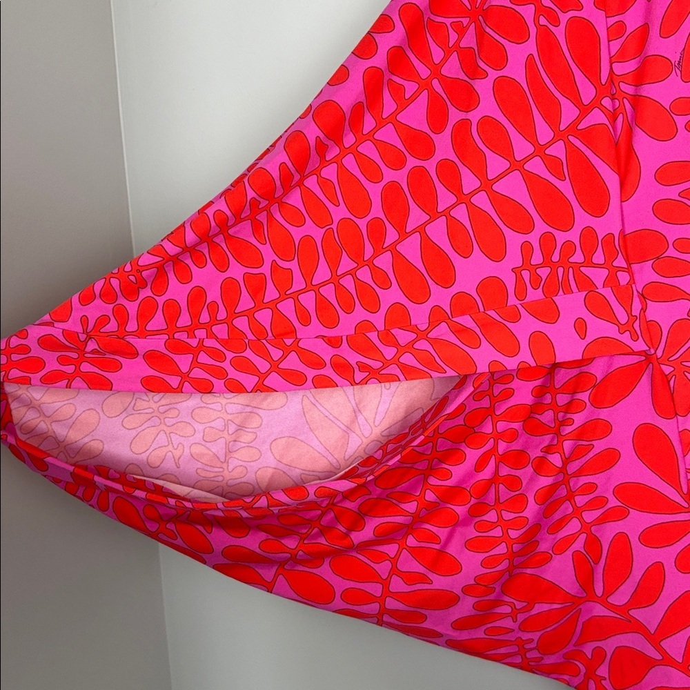 NWT Trina Turk Swim & Spa Collection Red and Pink Cover Up - L - Picture 6 of 9